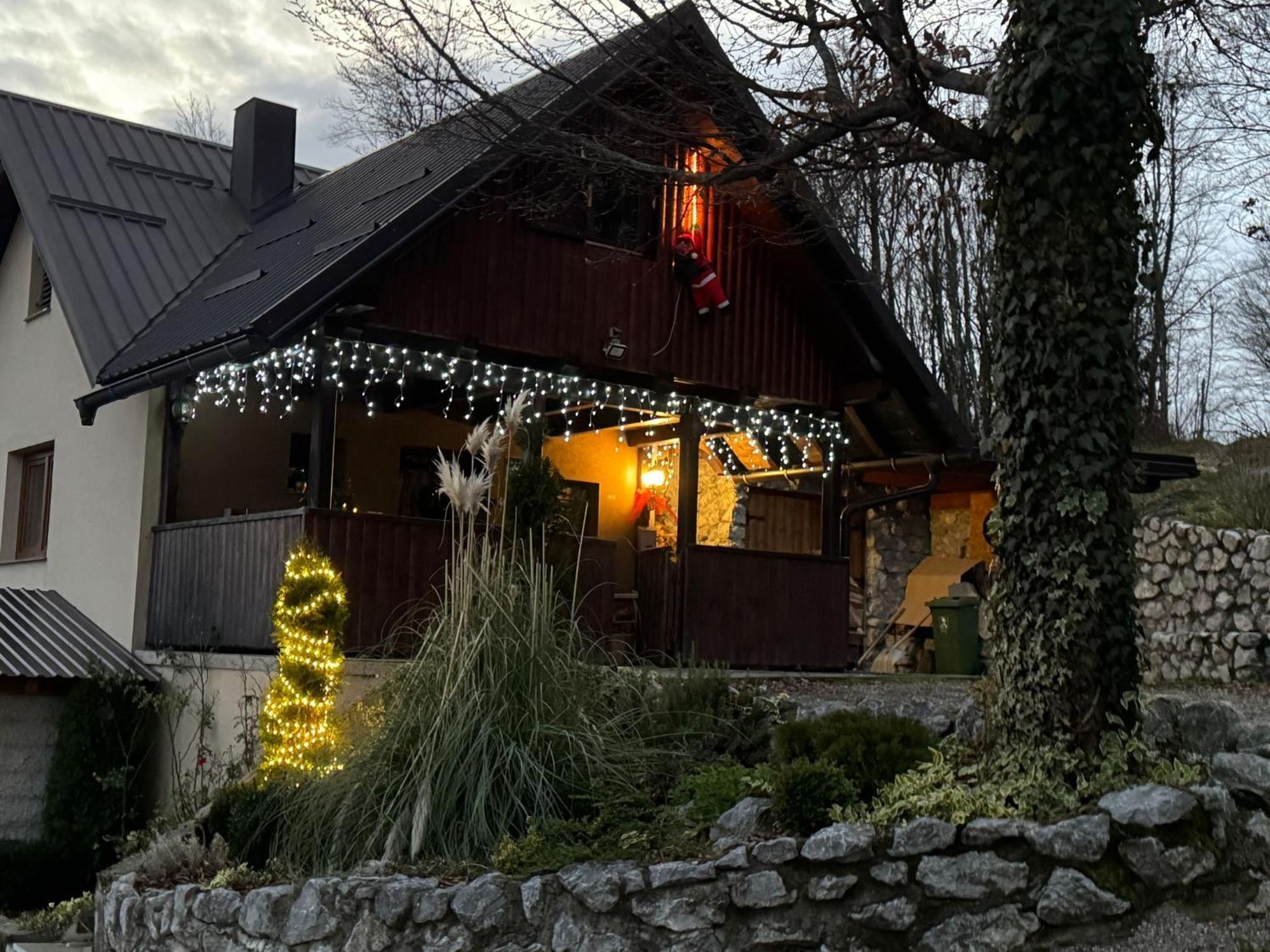 Villa Kuca Za Odmor "Neralic" Josipdol Exterior foto